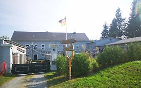 Gutshof und Ferienwohnung Proft